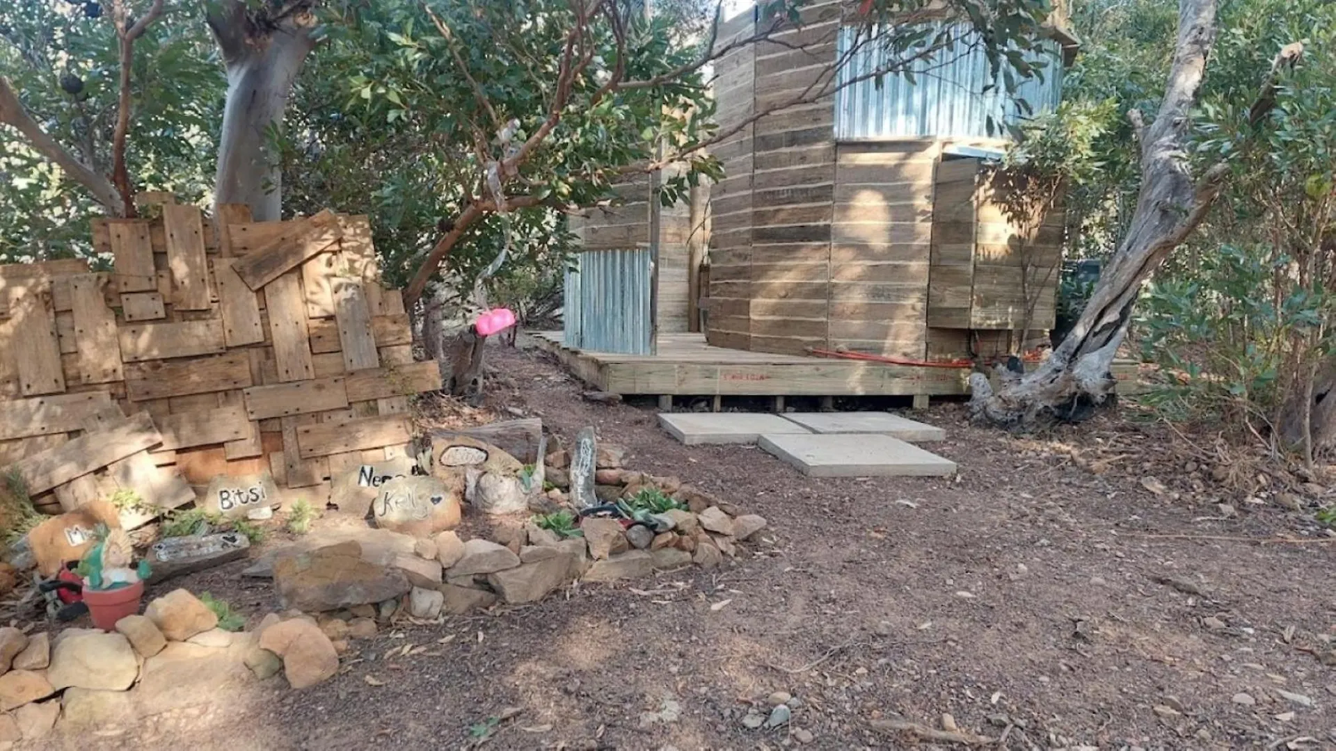 Hotel 11 Mountain Stream Hot Tub Self Catering Gordonʼs Bay 0*,  Sudáfrica